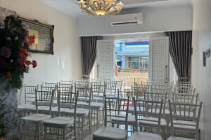 Sewa Kursi Tiffany Bekasi – Elegan & Terjangkau untuk Segala Acara