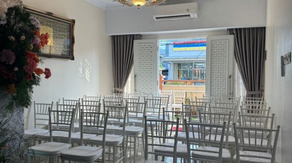 Sewa Kursi Tiffany Bekasi – Elegan & Terjangkau untuk Segala Acara