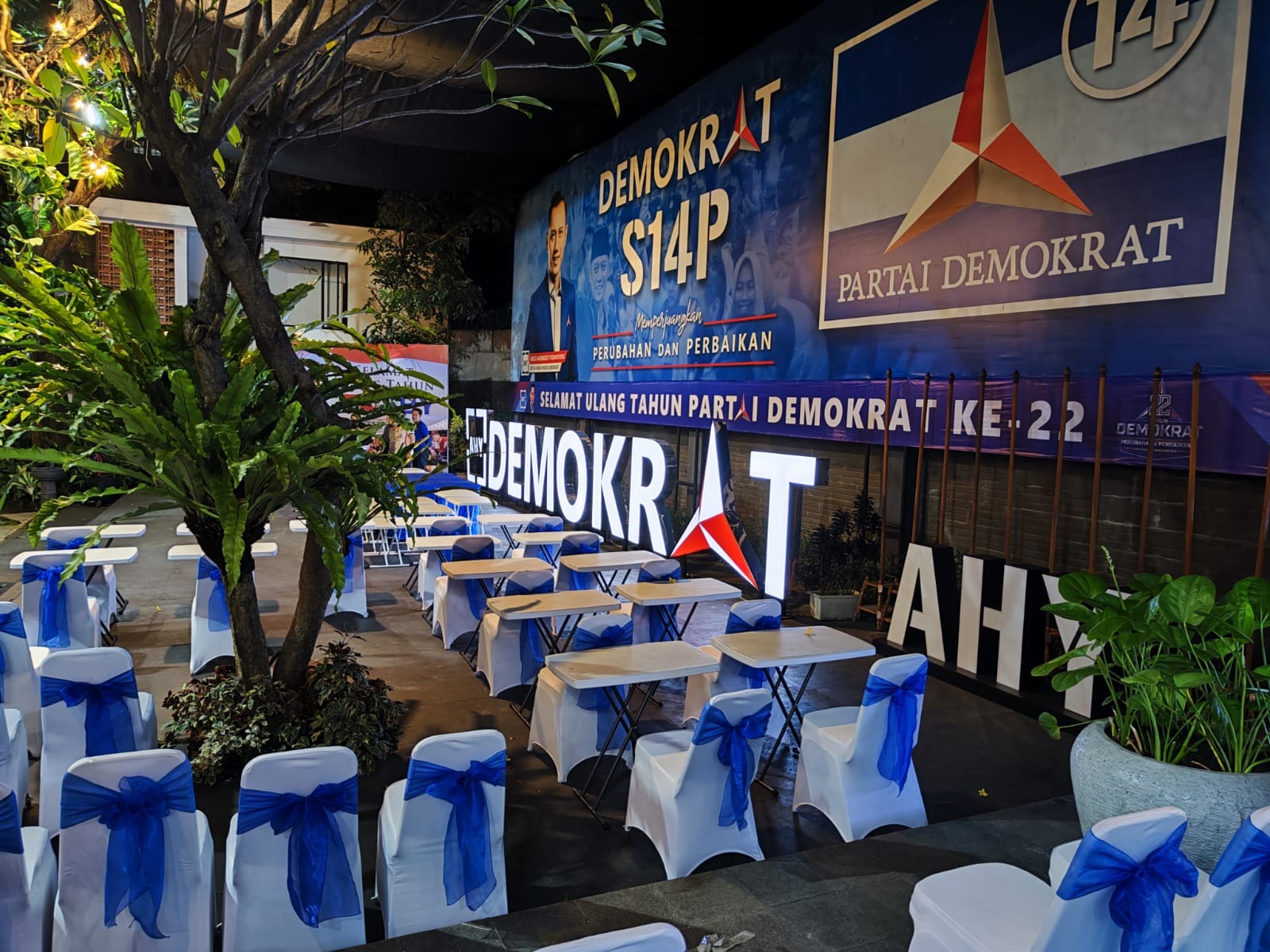 Sewa Kursi Futura Jakarta Pusat – Praktis, Elegan & Siap Antar 24 Jam