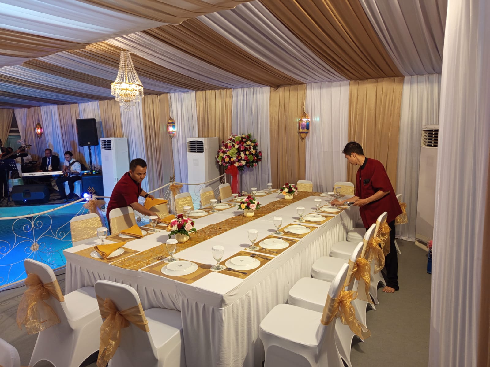 Sewa Meja Catering – Solusi Praktis untuk Acara Pesta & Hajatan
