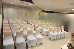 Sewa Sarung Kursi Terdekat – Solusi Dekorasi Praktis & Elegan