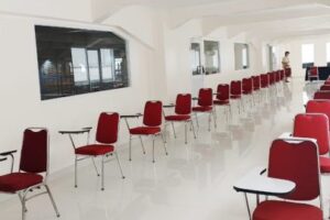 Sewa Bangku Kuliah Murah 2025 – Praktis & Nyaman untuk Seminar dan Event