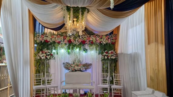 Harga Sewa Kursi Pengantin 2025 – Elegan & Terjangkau untuk Pernikahan