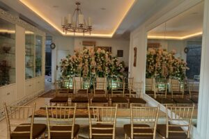 Sewa Tiffany Chair – Kursi Elegan untuk Acara Istimewa