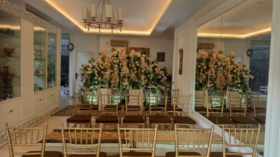 Sewa Tiffany Chair – Kursi Elegan untuk Acara Istimewa